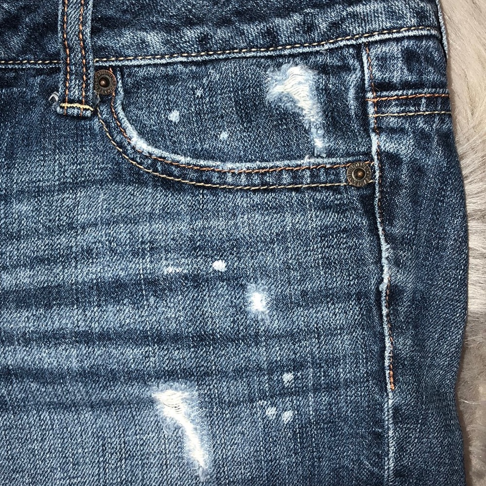 American Eagle Distressed Jean Shorts - Picture 7 of 8